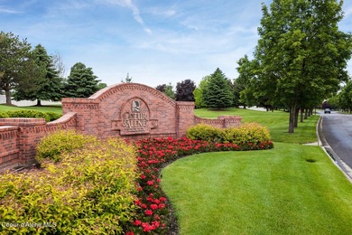 Welcome to low-maintenance living in the highly sought-after - photo 33