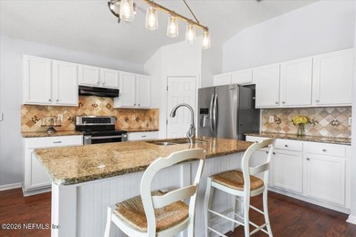 Clear your calendar & tour this MOVE-IN-READY home featuring a - photo 8