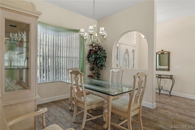 Well maintained, fully furnished golf course pool home located - photo 10
