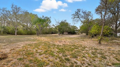 Charming 3-bedroom, 2-bath home with an office situated on 1.51 - photo 13