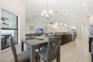 Wake up to sparkling intersecting canal views, spend your - photo 15