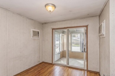 Welcome to 42 Larch Street in Hicksville, a well-maintained cape - photo 15