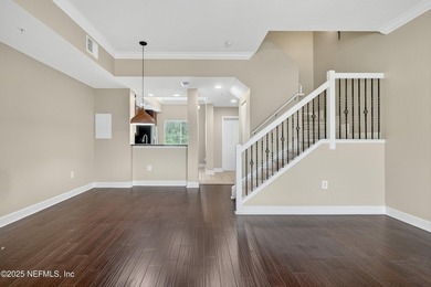 Beautiful water front townhome. Freshly painted , new up graded - photo 15