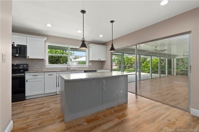Sewall's Point 5Bed 4Bath 2Car Garage on over 1/2 acre lot with - photo 19