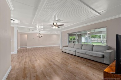 Sewall's Point 5Bed 4Bath 2Car Garage on over 1/2 acre lot with - photo 21