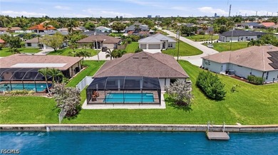 Wake up to sparkling intersecting canal views, spend your - photo 37
