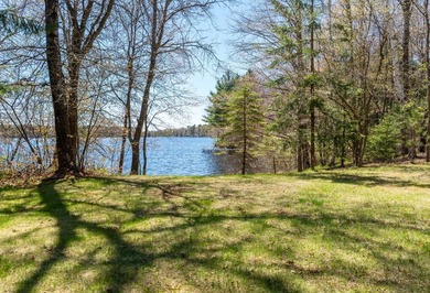Wake up to peaceful lake views from nearly every room in this - photo 43