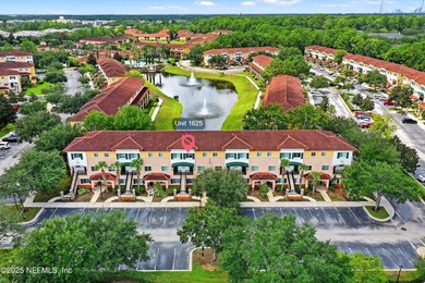 Beautiful water front townhome. Freshly painted , new up graded - photo 50