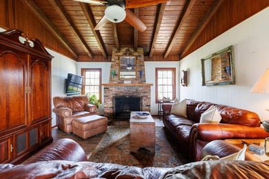 Tucked away on the shores of beautiful Long Pond, this adorable - photo 10