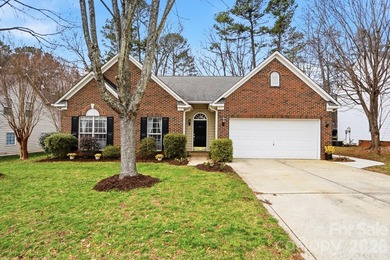 Lake Norman Home For Sale in Cornelius North Carolina