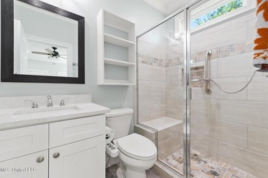 Welcome to this beautifully maintained 3-bedroom, 2-bath home - photo 15