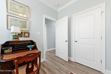 Welcome to this beautifully maintained 3-bedroom, 2-bath home - photo 17