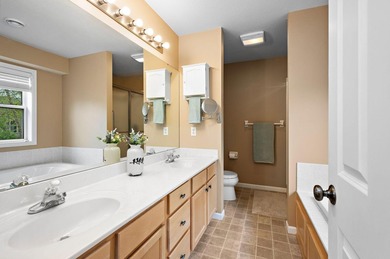 Welcome to Forest Ridge Lane! Originally built by Kingman Homes - photo 17