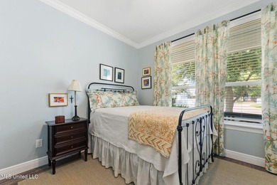 Welcome to this beautifully maintained 3-bedroom, 2-bath home - photo 18