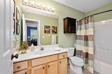 Welcome to Forest Ridge Lane! Originally built by Kingman Homes - photo 21