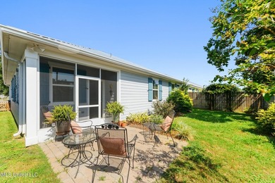 Welcome to this beautifully maintained 3-bedroom, 2-bath home - photo 23