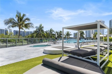 Echo Aventura, designed by architect Carlo Ott, features