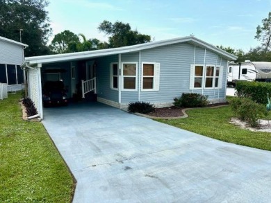 Lake Home For Sale in Lake Placid, Florida