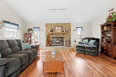 Discover your slice of Florida living at 13378 Drayton Dr - photo 5