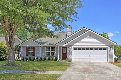 This Home Features A Split Floor Plan And Is In Excellently - photo 1