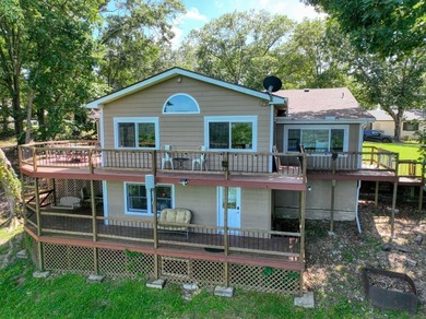 Cute Home with a Great Beaver Lake View! - photo 3
