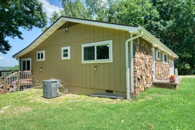 Cute Home with a Great Beaver Lake View! - photo 9