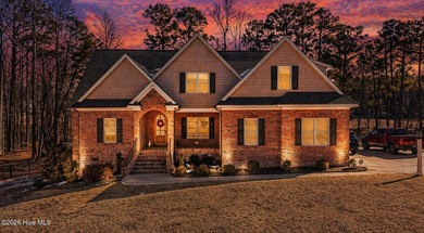 Back on the market, NO fault of the seller!!! Lives like a 5+ - photo 2