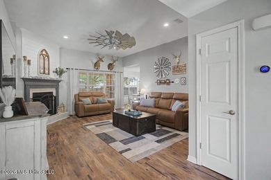 Adorable and well-maintained home featuring a newer A/C system - photo 3