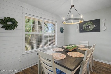 Adorable and well-maintained home featuring a newer A/C system - photo 6