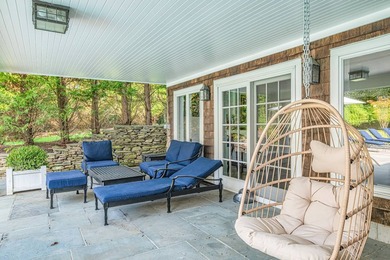 Just imagine pulling into your gated, stunning, traditional home - photo 7