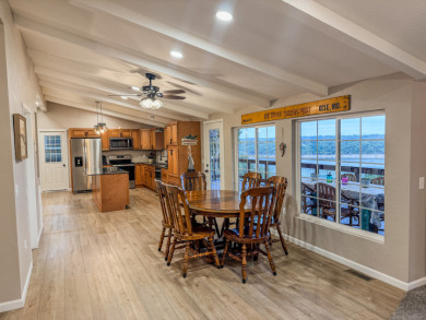 Million Dollar Lake View Home on Bull Shoals Lake!!! - photo 4