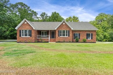 (private lake, pond, creek) Home For Sale in Pollocksville North Carolina