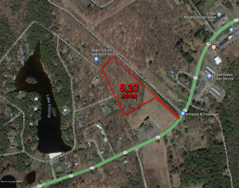 Lake Onocup Commercial For Sale in Pocono Lake Pennsylvania