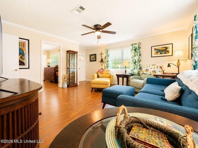 This 3 bedroom, 2 bath home is a spacious ranch-style home - photo 5