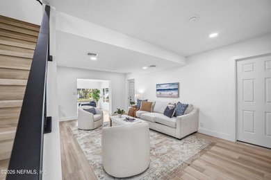 **WATERFRONT**MINS FROM BEACH**FULL RENOVATION** Welcome to this - photo 19