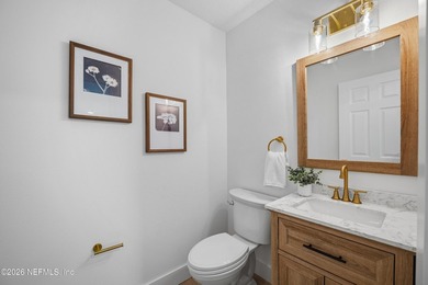 **WATERFRONT**MINS FROM BEACH**FULL RENOVATION** Welcome to this - photo 23