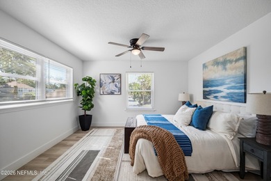 **WATERFRONT**MINS FROM BEACH**FULL RENOVATION** Welcome to this - photo 38