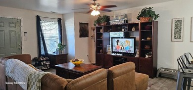 Cute Cottage in Lake Park!! Step-in-Side to pure Cuteness with - photo 5