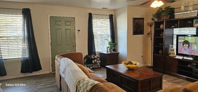 Cute Cottage in Lake Park!! Step-in-Side to pure Cuteness with - photo 8