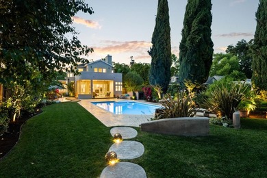 Set along the Rose Garden's most coveted and rarely available - photo 1