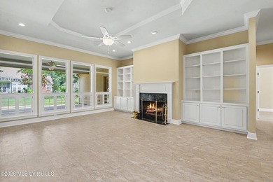 Location, Location, location! This lovely home is convenient to - photo 3