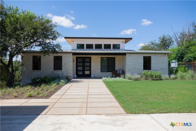 Lake Dunlap Home For Sale in New Braunfels Texas