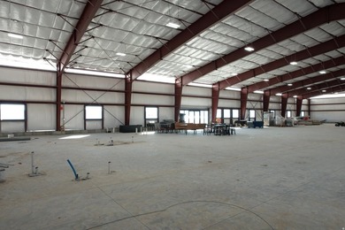 This is a one of a kind property! Lake access, and an 18,000 - photo 13