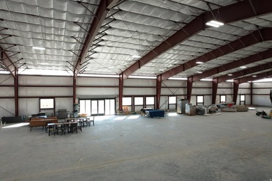 This is a one of a kind property! Lake access, and an 18,000 - photo 14