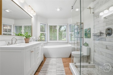 This house is a designer's dream. Flooded with sunlight, floor - photo 24