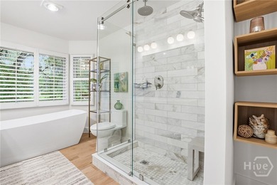 This house is a designer's dream. Flooded with sunlight, floor - photo 25
