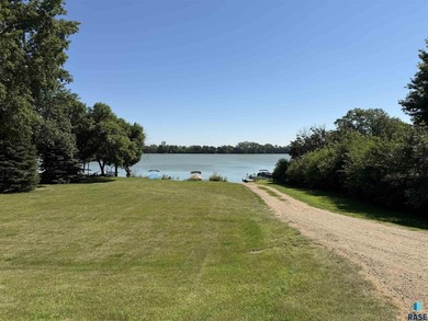 Experience lakeside living on the inlet waters of Lake Shetek! - photo 26
