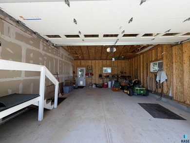 Experience lakeside living on the inlet waters of Lake Shetek! - photo 34