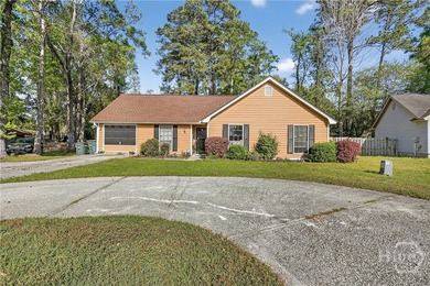 WELCOME HOME TO THIS LOVELY HOME NESTLED IN THE HEART OF THIS - photo 3