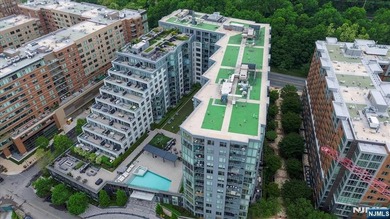Enjoy waterfront living at its finest in Residence #712 at NINE - photo 45